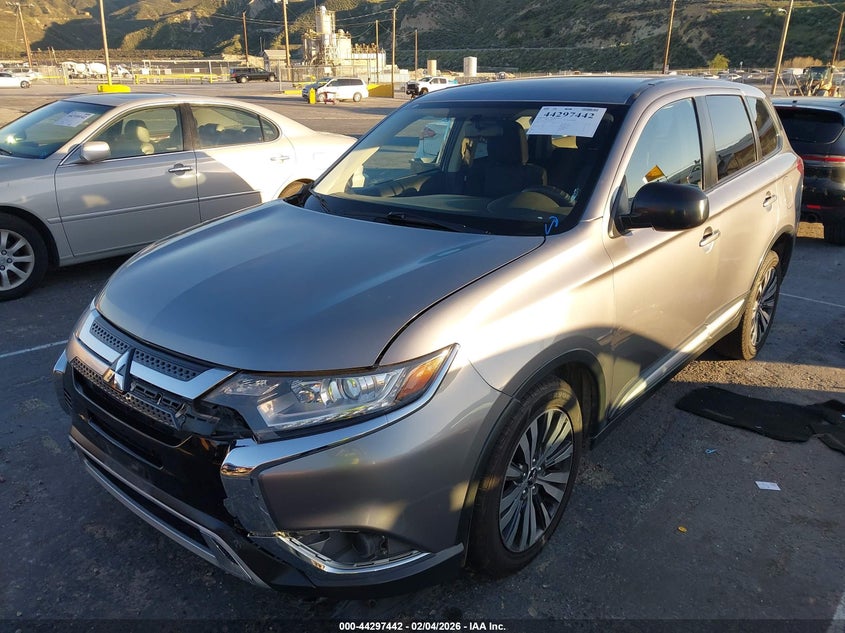 2019 Mitsubishi Outlander Es