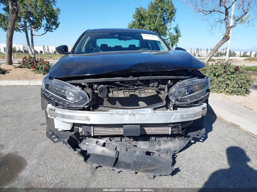VIN 1HGCV1F17MA120416 2021 HONDA ACCORD LX