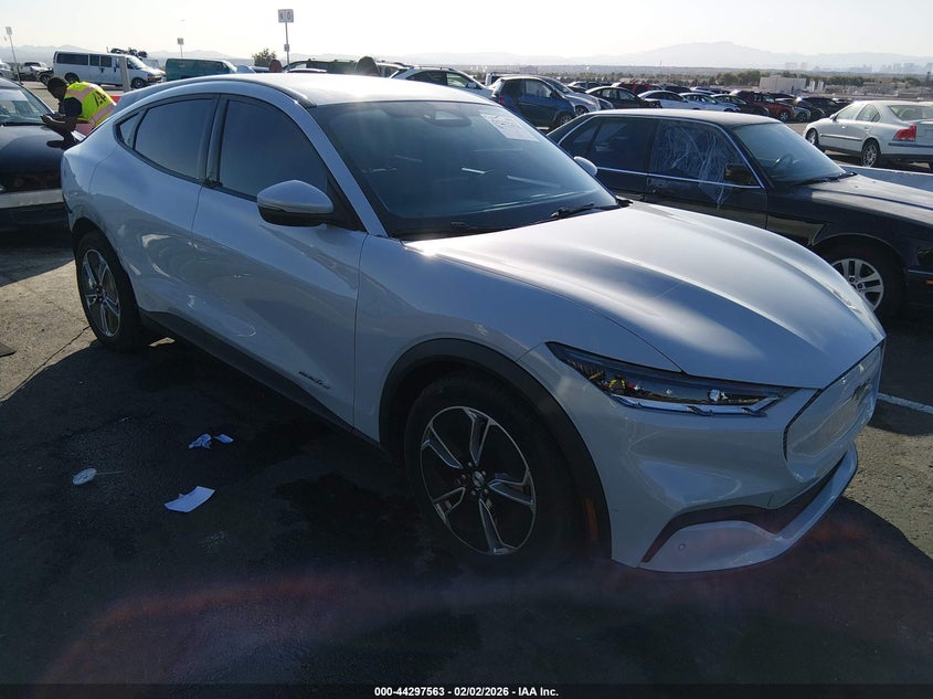 2022 Ford Mustang Mach-E Select