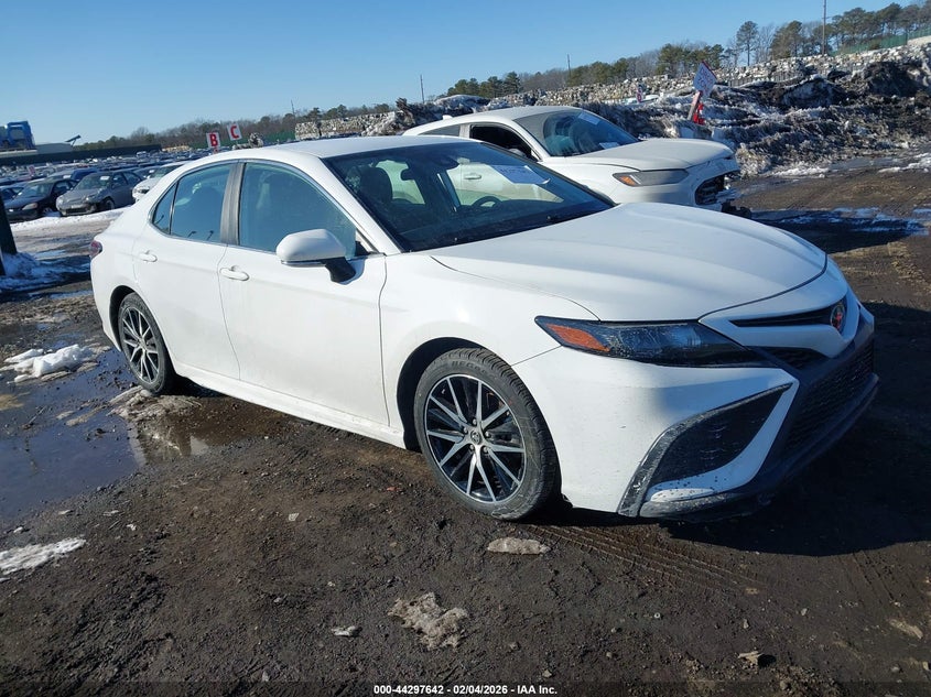 2022 Toyota Camry Se
