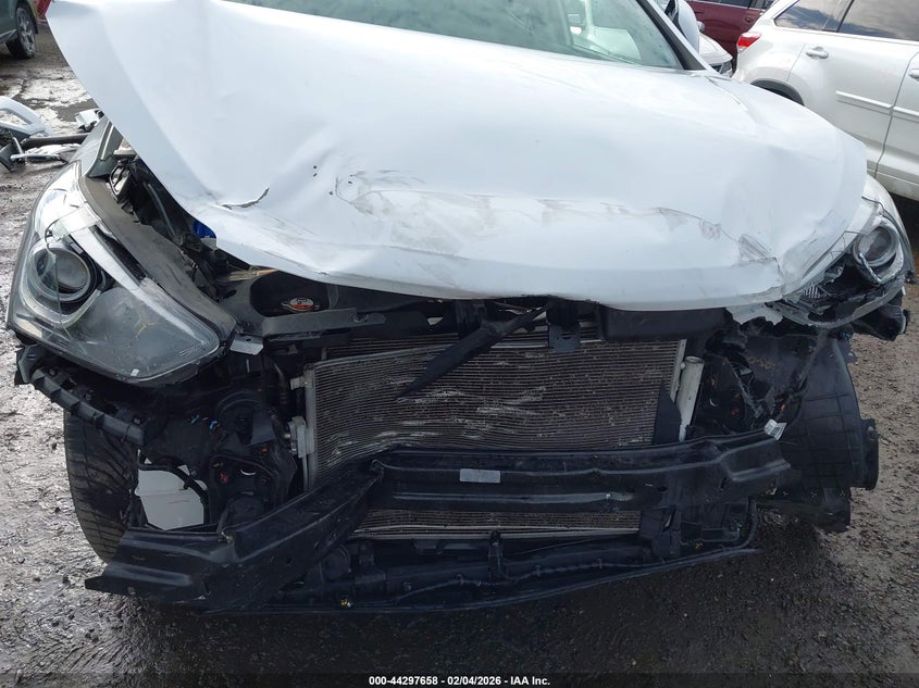 2017 Hyundai Santa Fe Sport 2.4L VIN: 5XYZTDLB8HG440492 Lot: 44297658