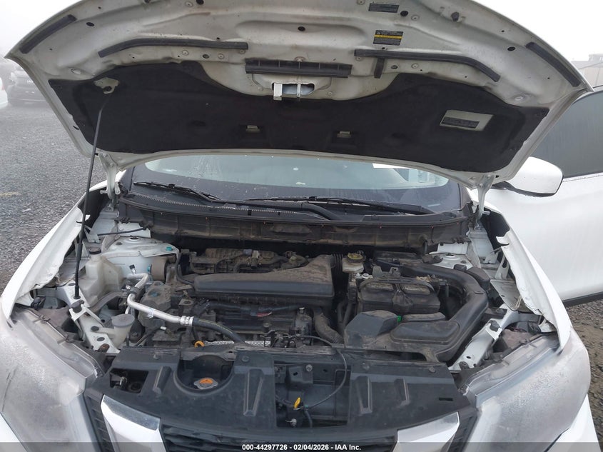 VIN KNMAT2MV2JP553447 2018 NISSAN ROGUE S
