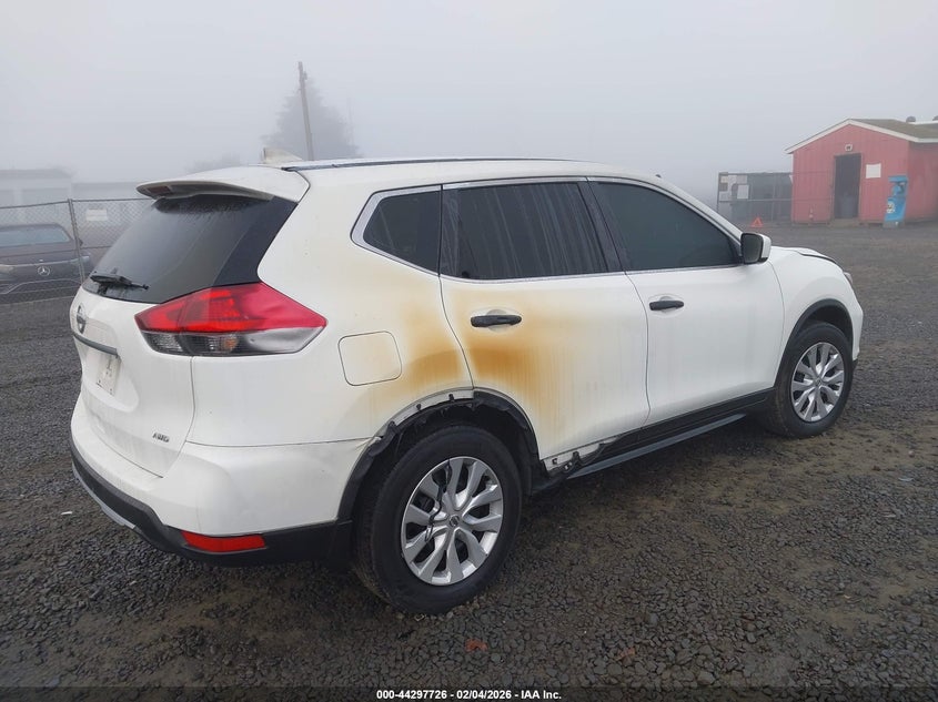 VIN KNMAT2MV2JP553447 2018 NISSAN ROGUE S
