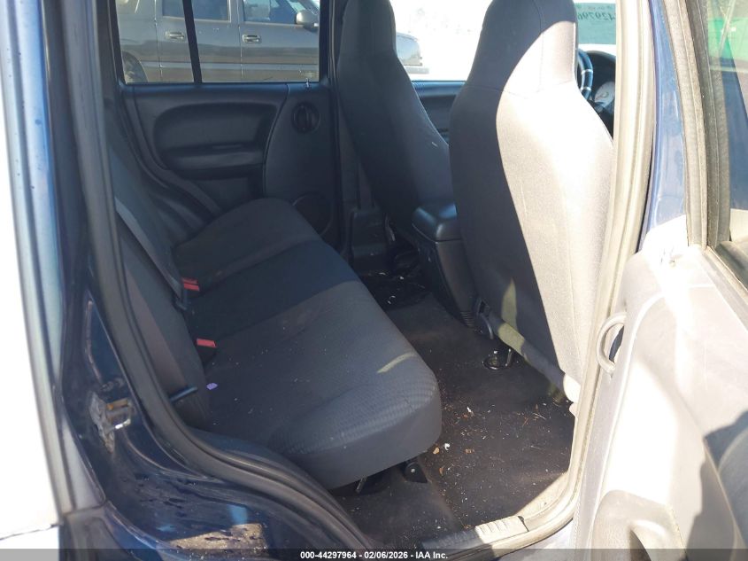 2003 Jeep Liberty Sport VIN: 1J4GL48K73W636705 Lot: 44297964