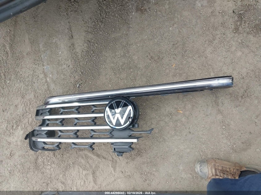 2024 Volkswagen Atlas 2.0T Se W/Technology VIN: 1V2JR2CA9RC591000 Lot: 44298043