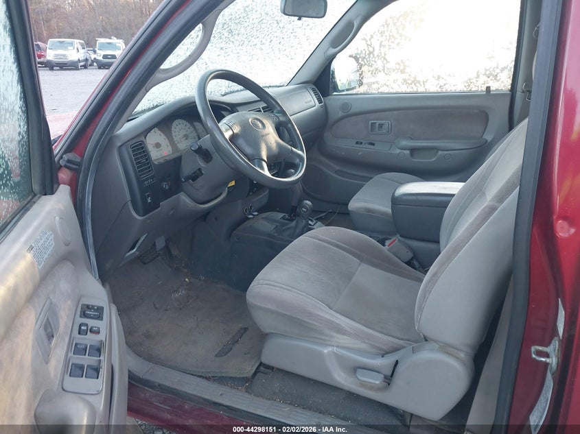 2004 Toyota Tacoma Base V6