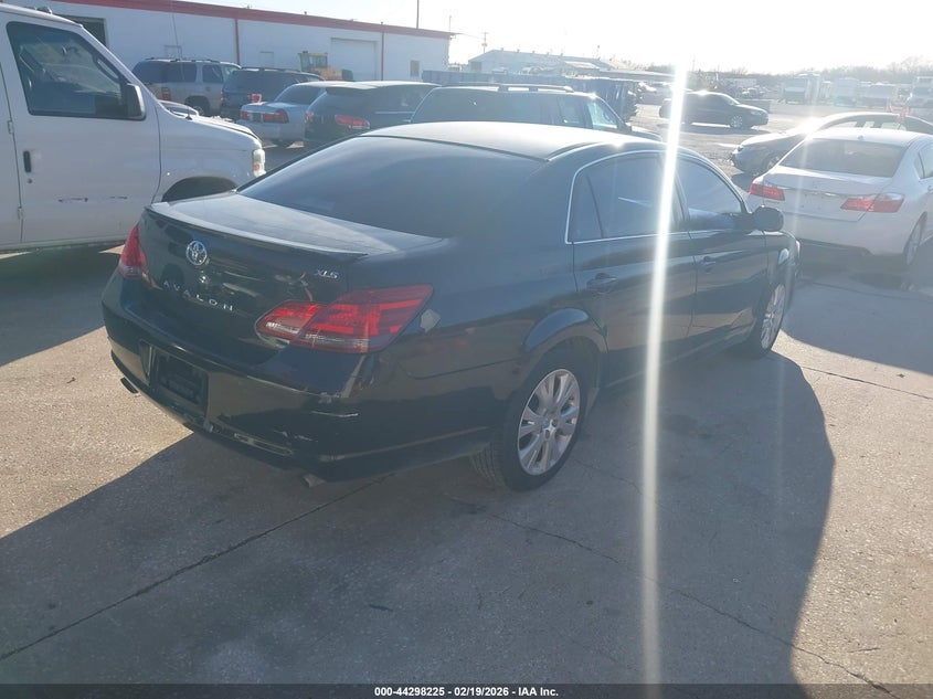 2008 Toyota Avalon Xls
