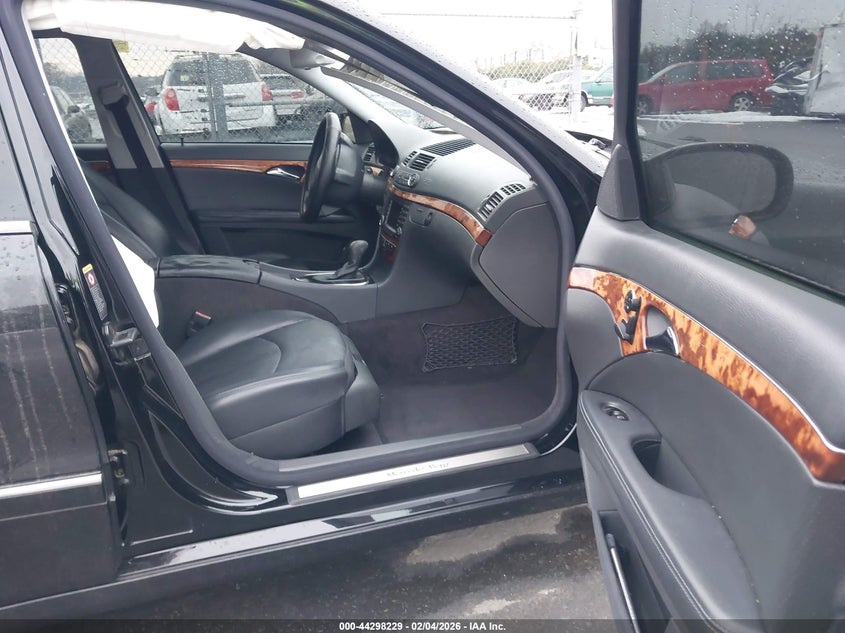 2004 Mercedes-Benz E 320