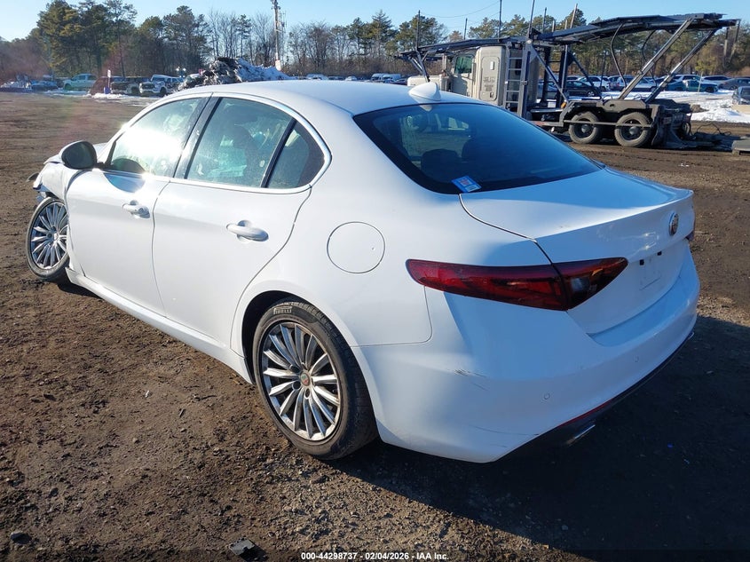 2021 Alfa Romeo Giulia Rwd