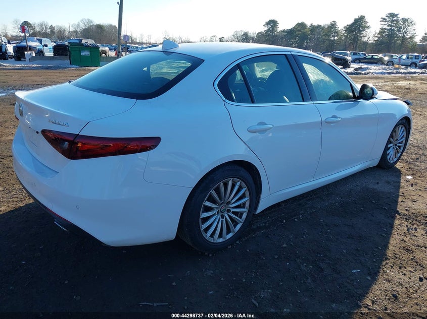 2021 Alfa Romeo Giulia Rwd