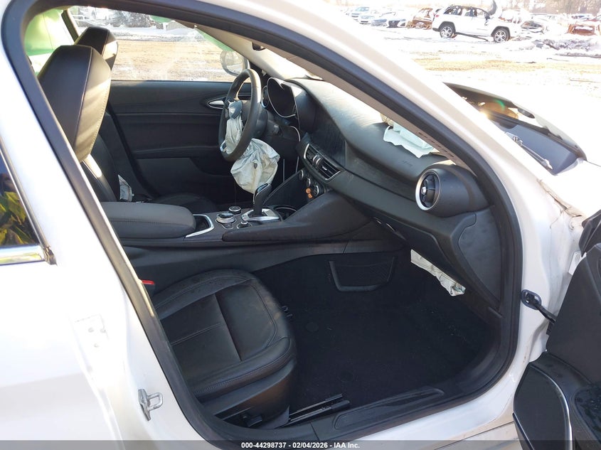 2021 Alfa Romeo Giulia Rwd