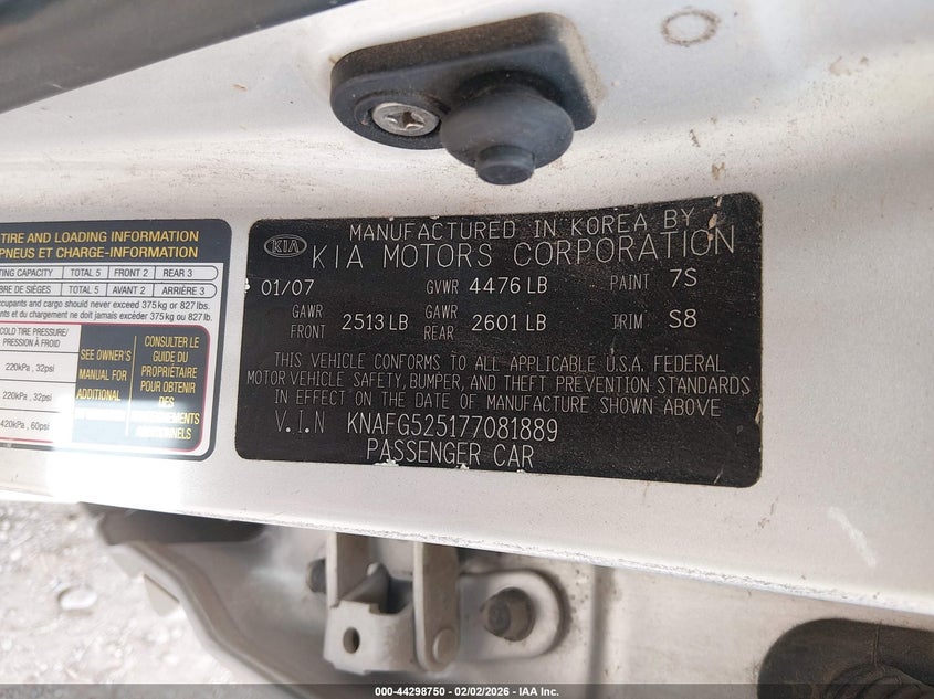 2007 Kia Rondo Lx #9