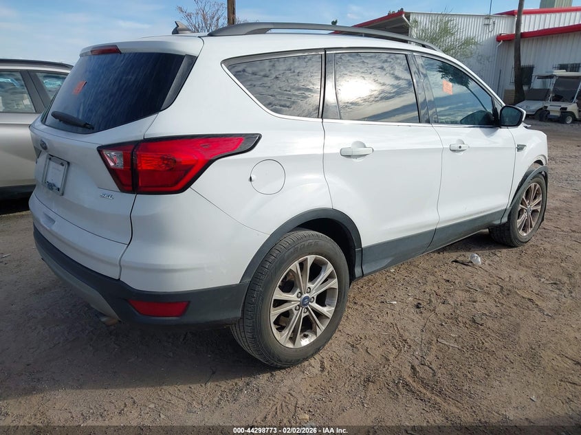 2019 Ford Escape Sel