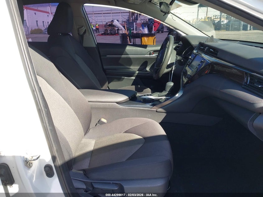 2020 Toyota Camry Le Hybrid