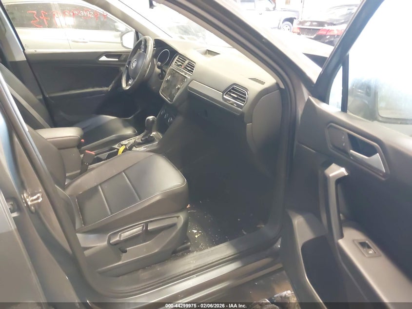 2021 Volkswagen Tiguan 2.0T Se/2.0T Se R-Line Black/2.0T Sel