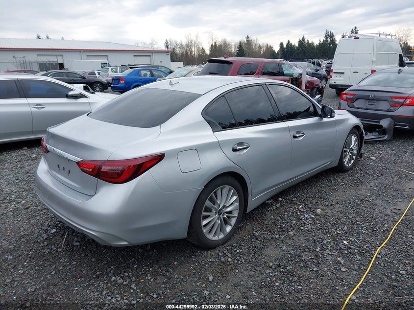 2018 Infiniti Q50 3.0T Luxe/3.0T Sport