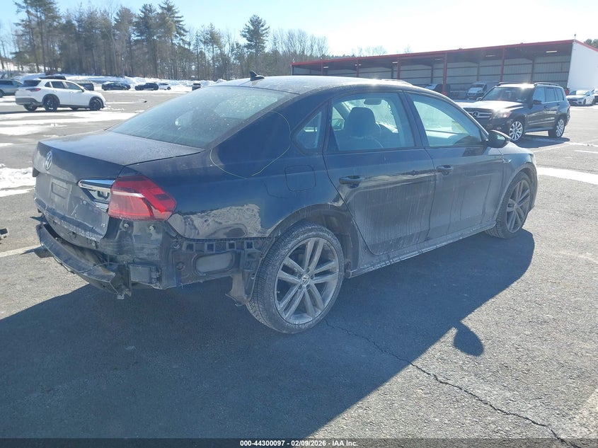 2018 Volkswagen Passat 2.0T R-Line/2.0T S