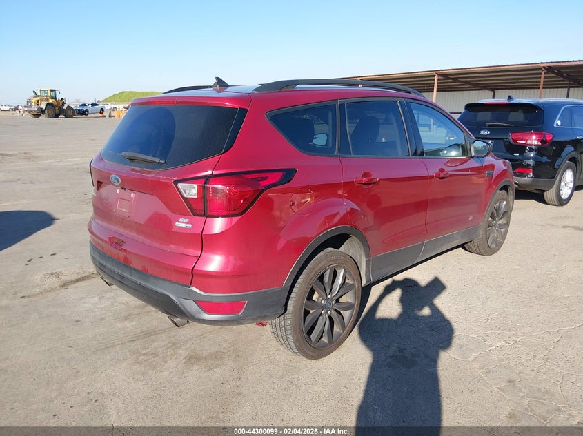 2019 Ford Escape Se