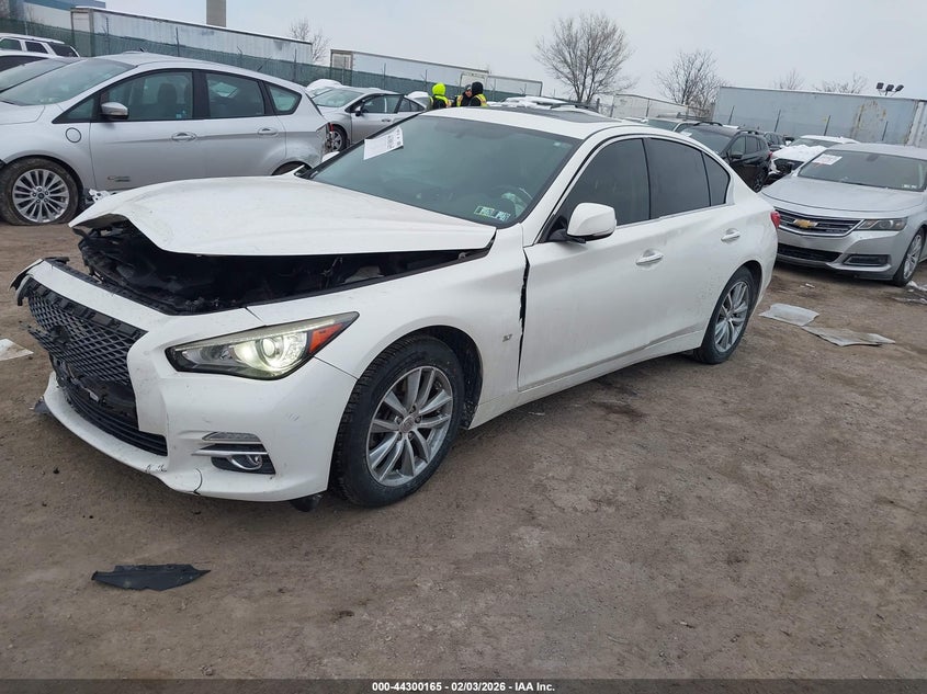 2015 Infiniti Q50