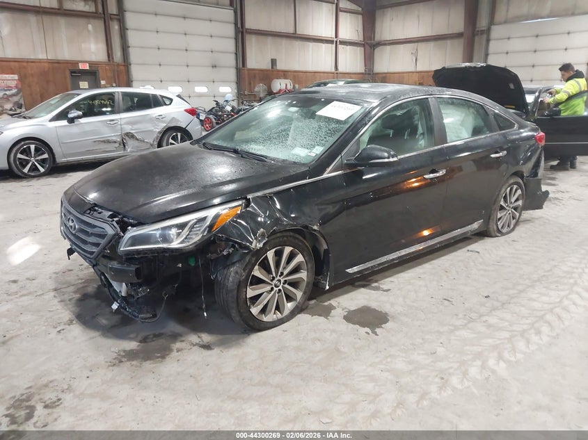 VIN 5NPE34AF1HH440265 2017 HYUNDAI SONATA SPORT