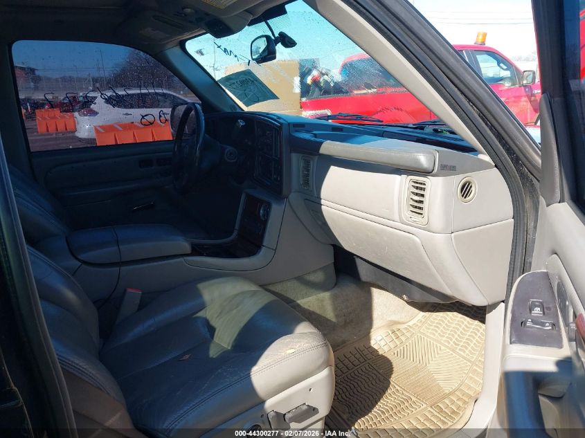 2005 Cadillac Escalade Standard