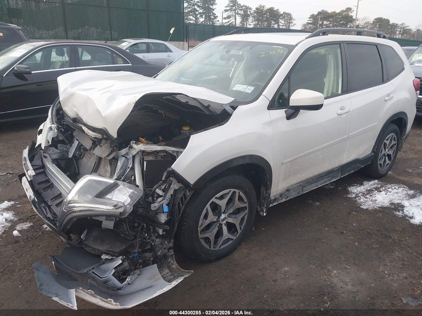 2024 Subaru Forester Premium