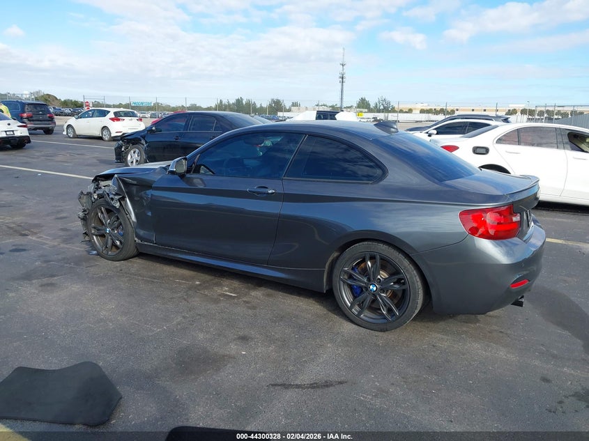 2016 BMW M235I