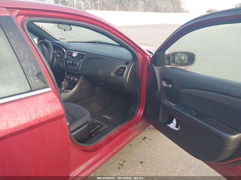 2013 Chrysler 200 Lx