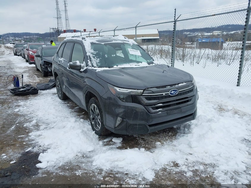 2025 Subaru Forester Premium
