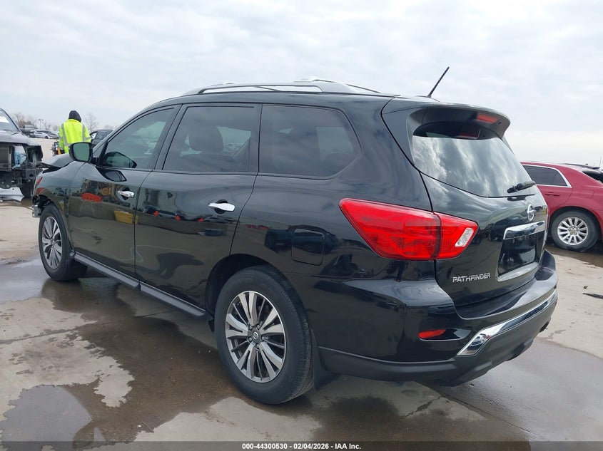 2018 Nissan Pathfinder S