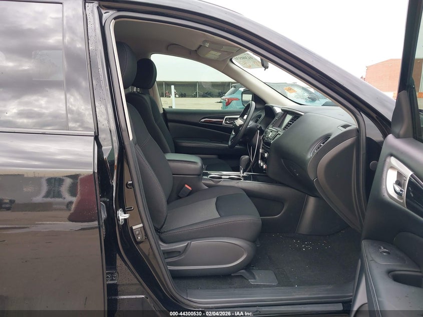 2018 Nissan Pathfinder S