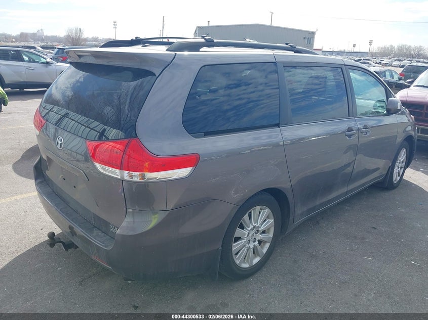 2012 Toyota Sienna 3.5 Xle 7 Passenger grey Lot 111044300533 Vin 5TDDK3DC1CS031857