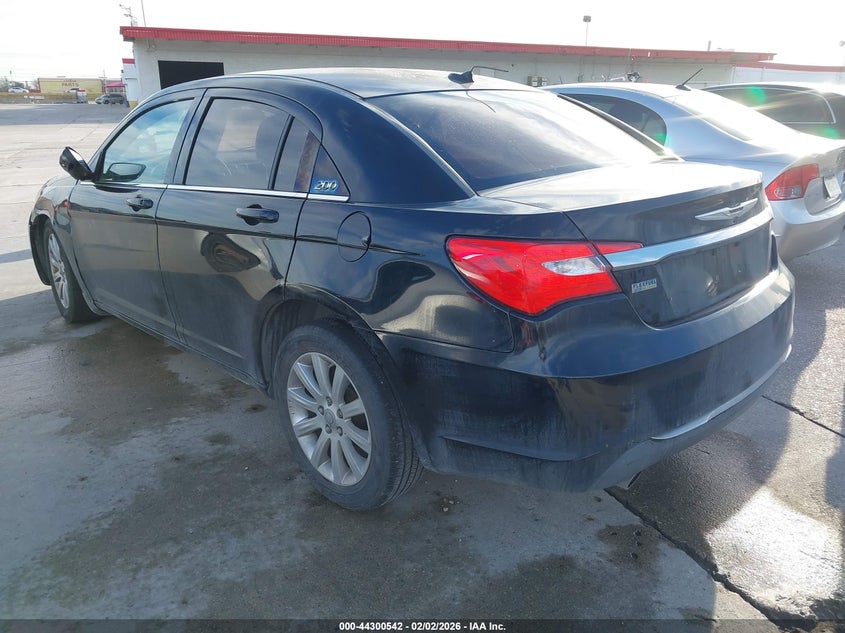 2013 Chrysler 200 Touring