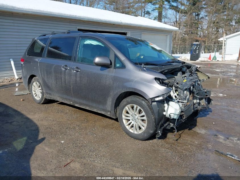 2014 Toyota Sienna Xle V6 8 Passenger