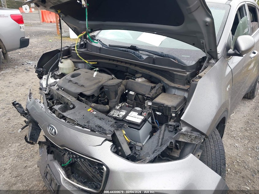 VIN KNDPNCACXH7056671 2017 KIA SPORTAGE EX
