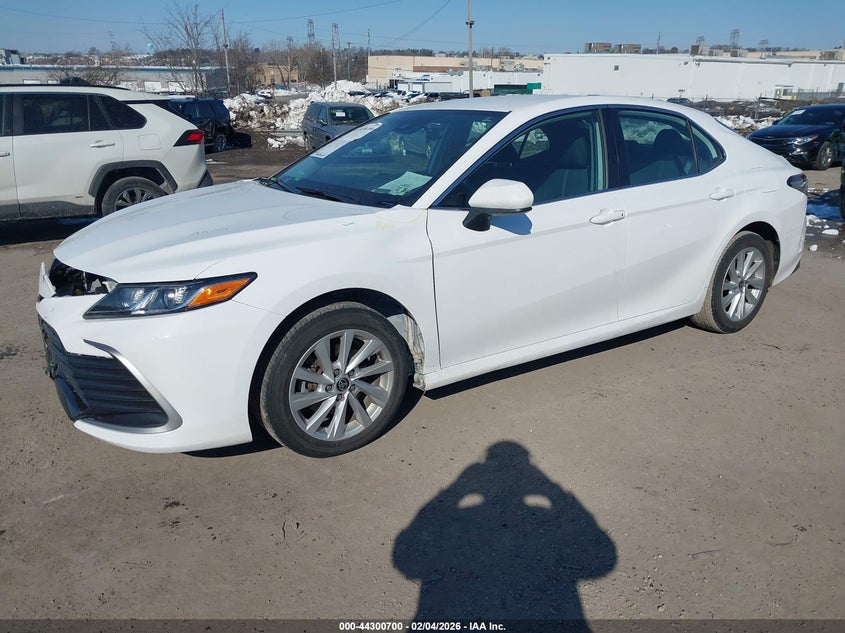 2023 Toyota Camry Le