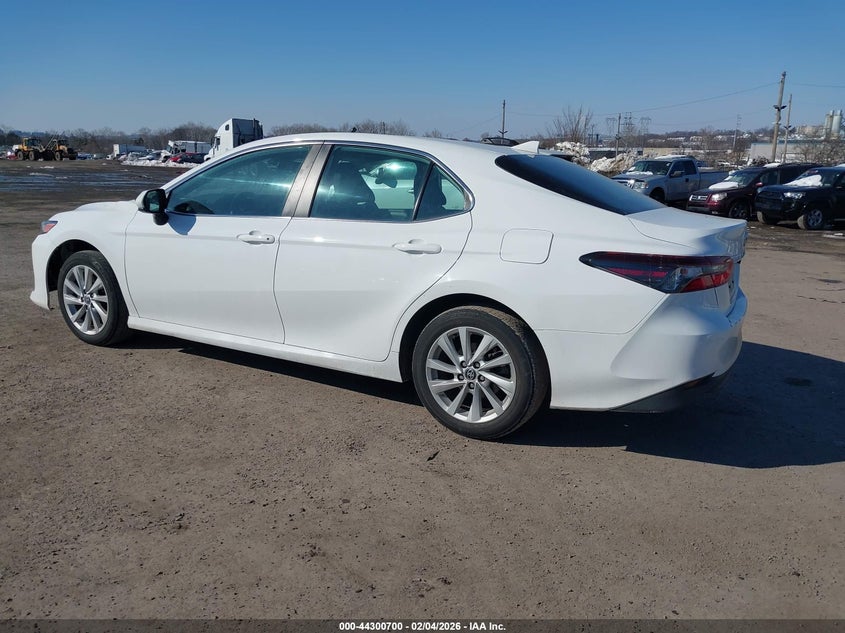 2023 Toyota Camry Le