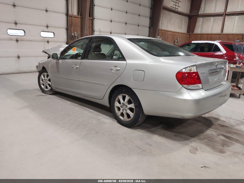 2005 TOYOTA CAMRY auction photo 3