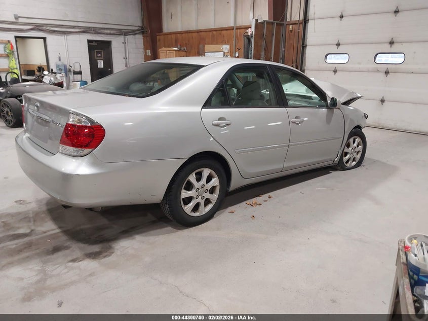 2005 TOYOTA CAMRY auction photo 4