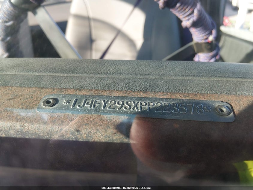 1993 Jeep Wrangler / Yj VIN: 1J4FY29SXPP223578 Lot: 44300794