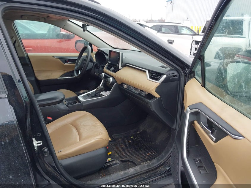 2020 Toyota Rav4 Hybrid Xle