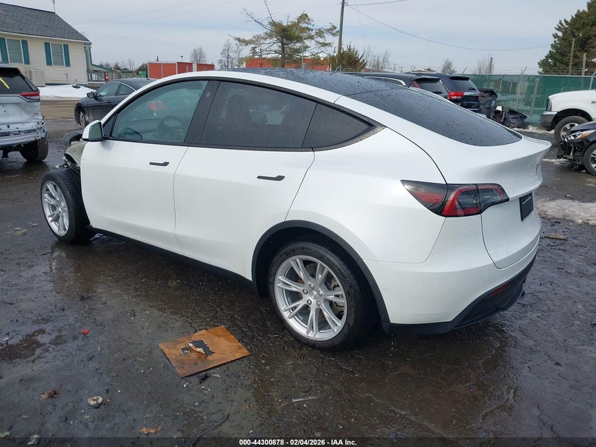 2022 Tesla Model y Long Range Dual Motor All-Wheel Drive white Lot 111044300878 Vin 7SAYGDEE2NF367505