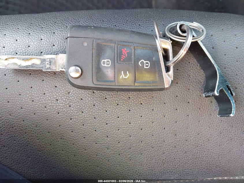 2015 Volkswagen Golf Sportwagen Tdi S 4-Door VIN: 3VWFA7AU8FM520449 Lot: 44301003