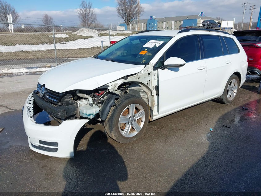 2015 Volkswagen Golf Sportwagen Tdi S 4-Door