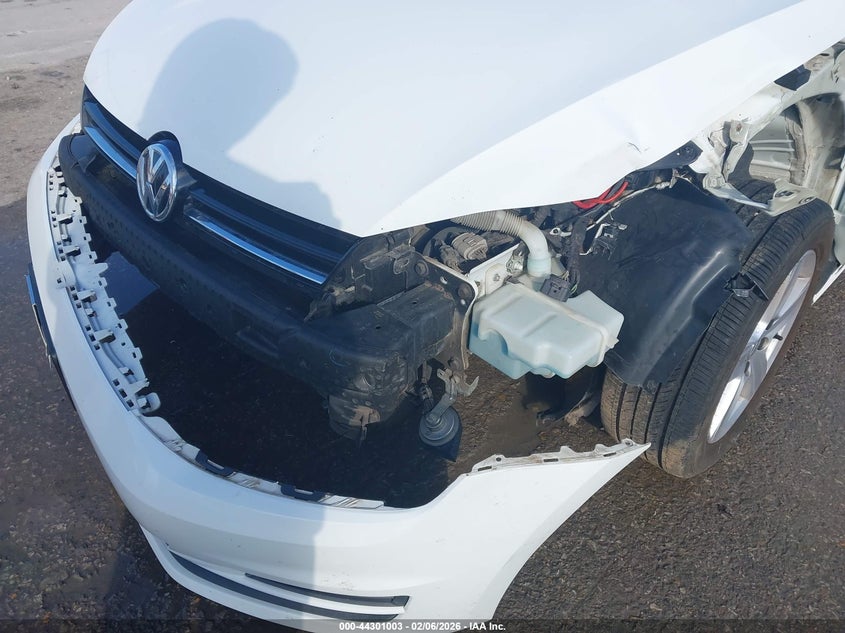 2015 Volkswagen Golf Sportwagen Tdi S 4-Door VIN: 3VWFA7AU8FM520449 Lot: 44301003