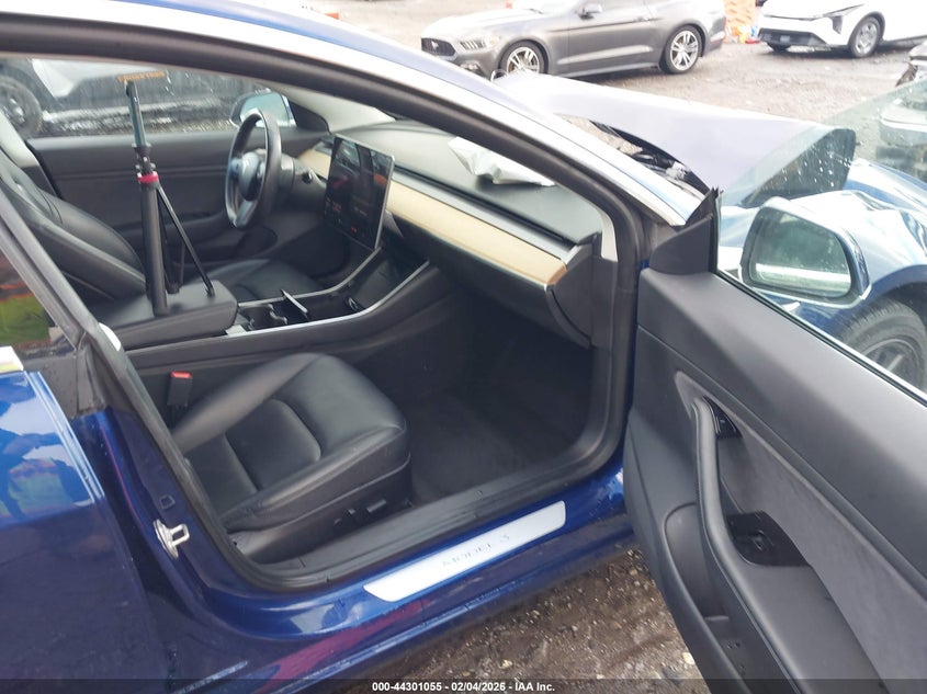 2018 Tesla Model 3 Long Range/Mid Range