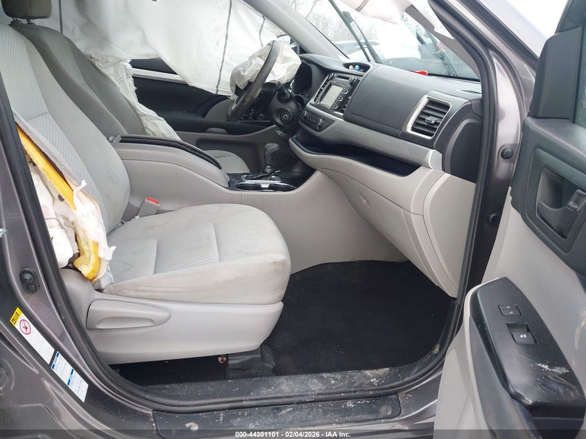 2019 Toyota Highlander Le