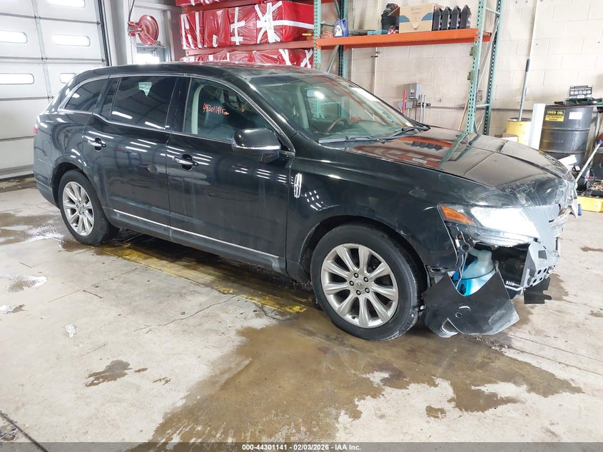 2LMHJ5ATXDBL52481 LINCOLN MKT Photo 1