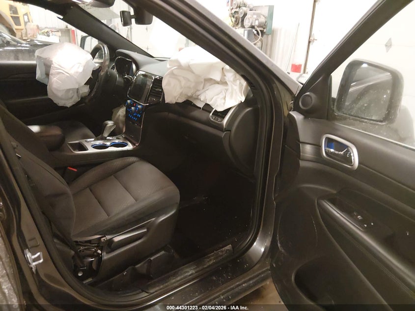 2019 Jeep Grand Cherokee Laredo E 4X4