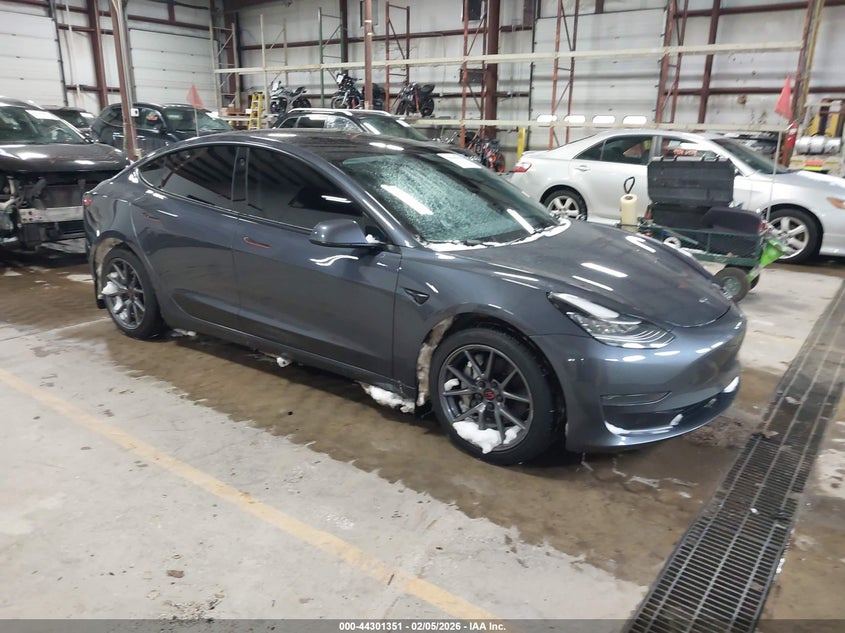 2021 Tesla Model 3 Standard Range Plus Rear-Wheel Drive